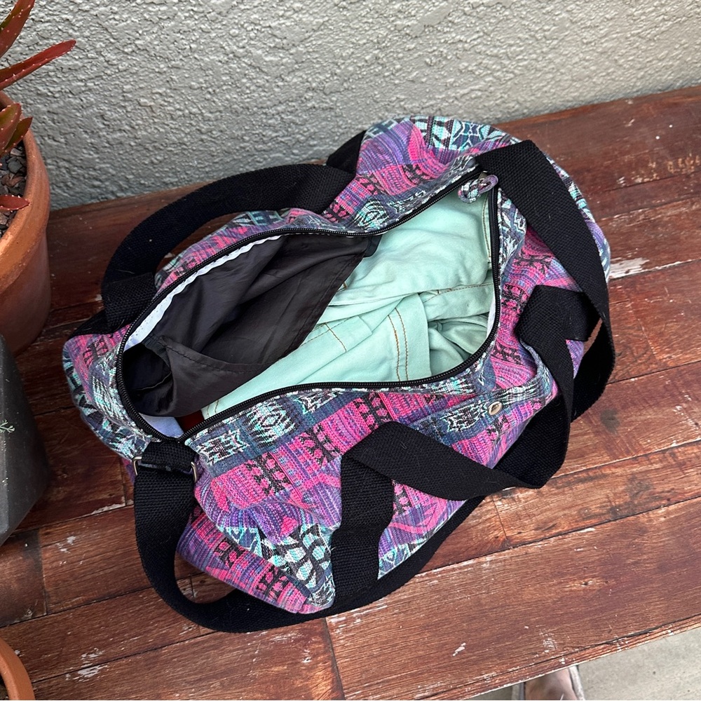 Small Duffle Bag - Picture 6 of 6